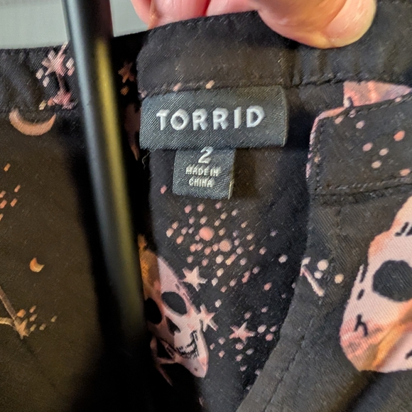 Torrid Black Dress with Pink Celestial Skull Pattern 2 Sleeveless - Picture 8 of 10